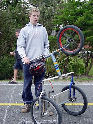 Cart racing in Otatara 2004